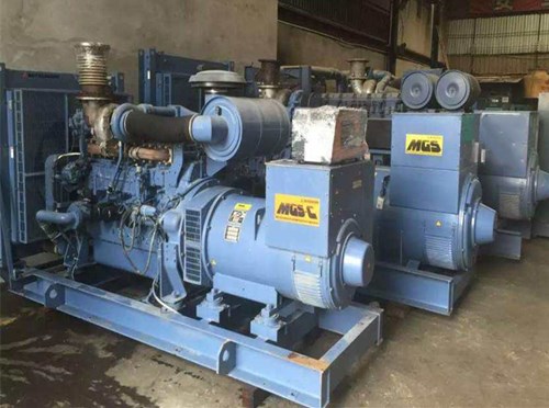 措美发电机组带负载降电压是什么原因照成的？