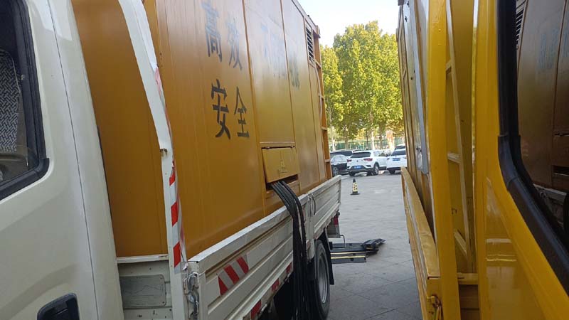 措美如何判断柴油发电机组和UPS电源的切换时间是否符合要求？