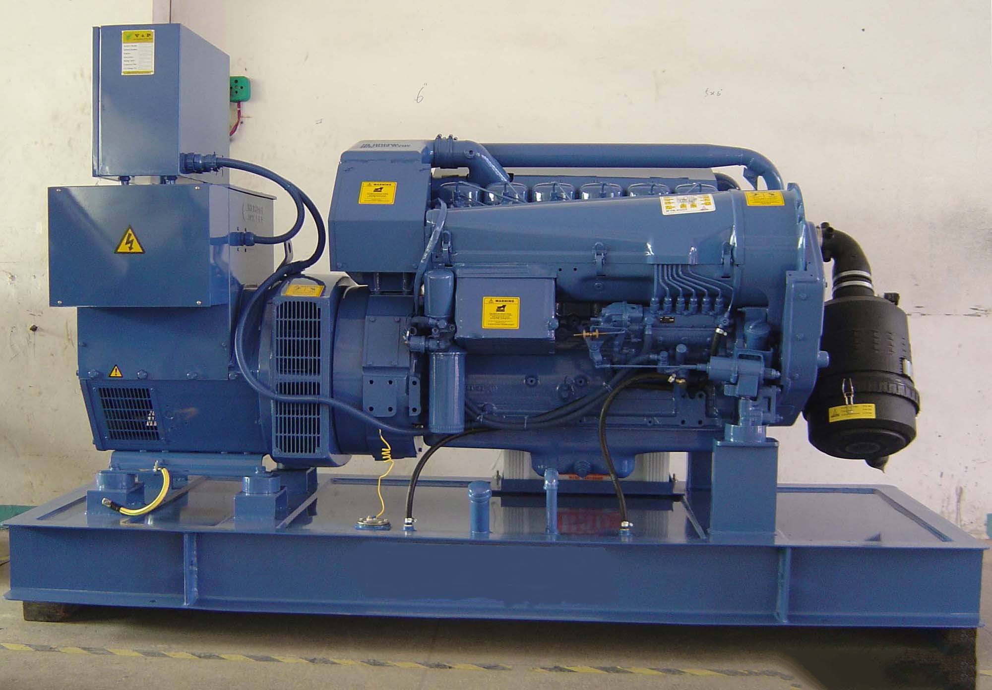 措美汽油发电机组冬季启动前，电瓶需要做哪些检查和维护？